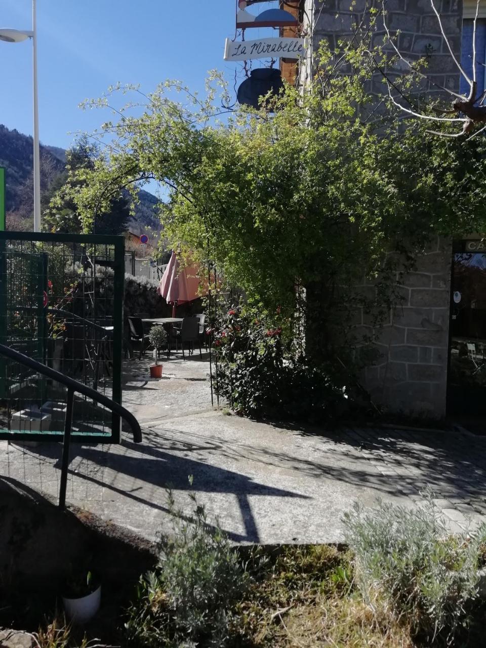 La Mirabelle-Casteil Country House Guest House Luaran gambar